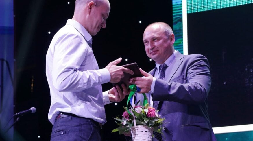В АО «Минеральные удобрения» определили лучшего работника 2016 года