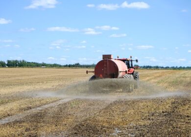 Сельхозпроизводители с начала года приобрели 2,2 млн тонн минеральных удобрений