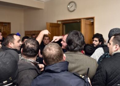 Массовые увольнения на Руставском «Азоте» привели к акциям протеста, есть пострадавшие