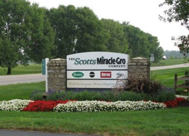 Социальная ответственность компании Scotts Miracle-Gro на фоне кризиса цветения водорослей в США