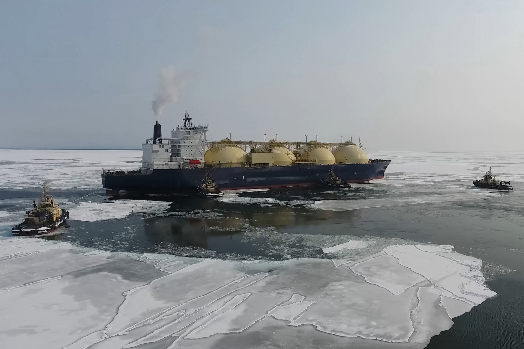 Achema продолжает сидеть на игле СПГ