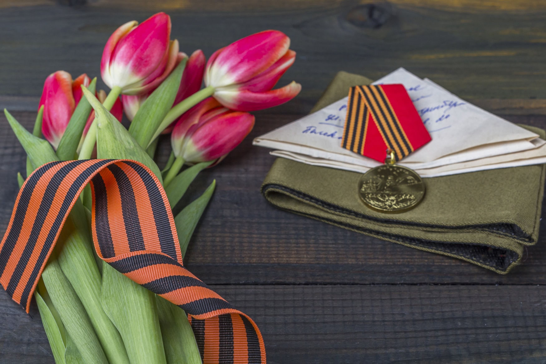 С наступающим Днем Победы!