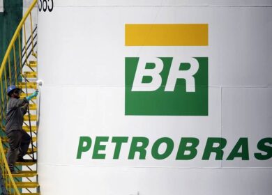 Работники Petrobras вышли на забастовку