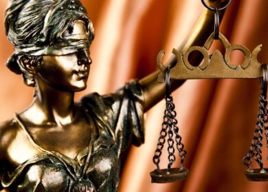 «Елабугастройпроект» судится с НИИК