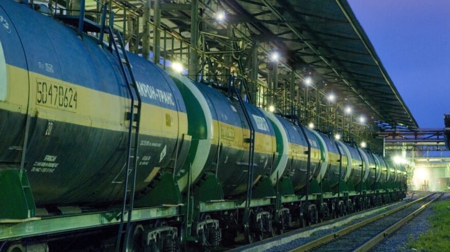 «Акрон» «уронил» выпуск азотных удобрений