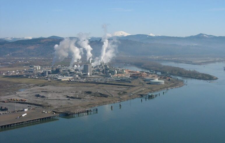 Pacific Coast Fertilizer приостановила строительство завода