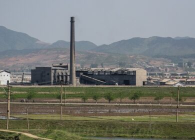 На заводе в Северной Корее погибли люди