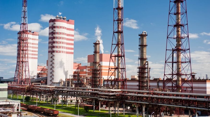 «Акрон» значительно снизил выпуск азотных удобрений