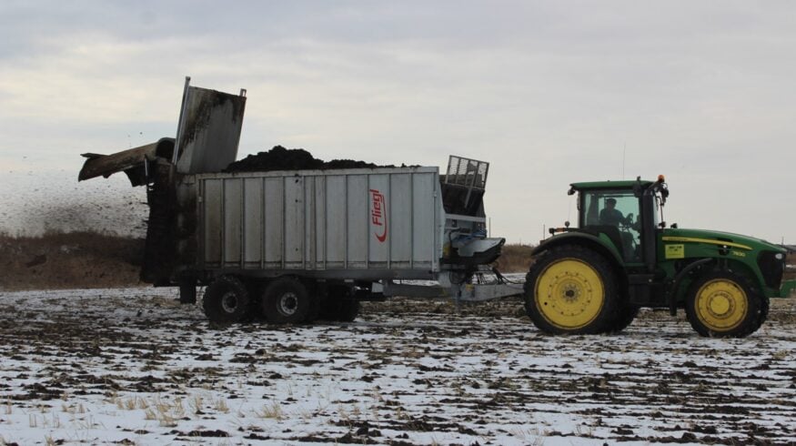 Внесение органических удобрений в Беларуси притормаживает