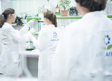 «ФосАгро» снабдила минеральными удобрениями 11 аграрных вузов