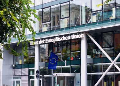 В Европе ослабят санкции против акционеров российских химических компаний