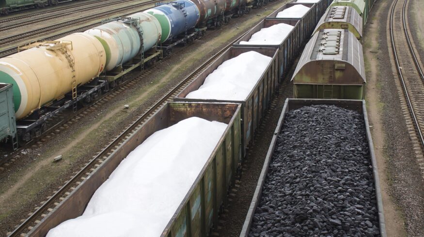 Экспортные перевозки удобрений по сети РЖД упали