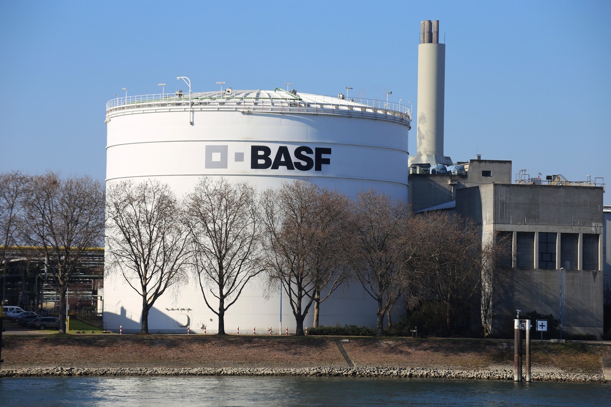 BASF и Yara оценили проект производства низкоуглеродного голубого аммиака