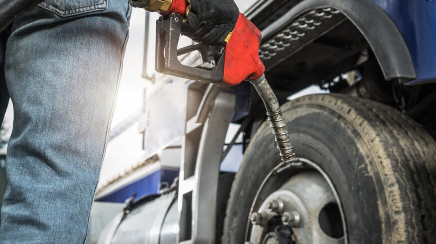 Аграрии жалуются на рост цен на топливо и его дефицит