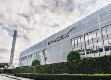 Компания John Deere объявила о стратегическом партнерстве со SpaceX