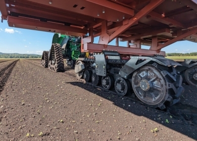 Carbon Robotics представила новые возможности LaserWeeder