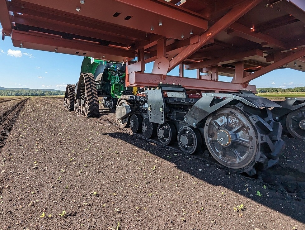 Carbon Robotics представила новые возможности LaserWeeder