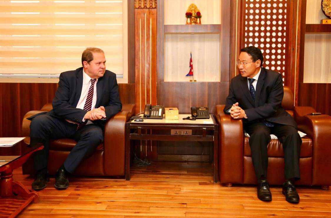 Министр финансов Непала обратился к России