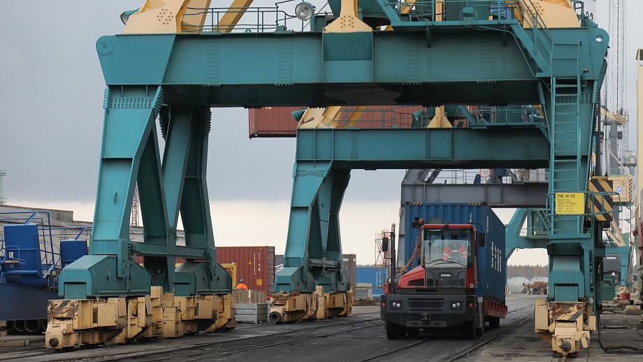 Порт Архангельска получил право переваливать удобрения