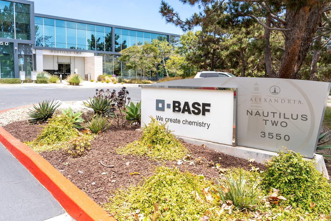 BASF привлекла Deutsche Bank и Goldman Sachs для листинга агрохимических акций