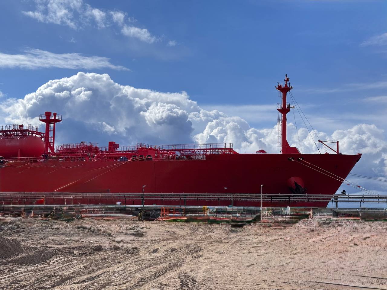 В апреле 2025 года терминал Port Favor перевалил 44,7 тыс. тонн аммиака