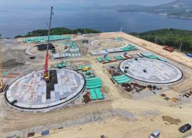 НЗМУ приступил к монтажу резервуаров хранения