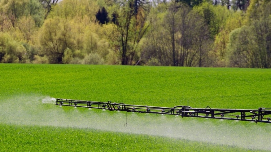 Бразильский суд запретил гербицид 2,4-Д