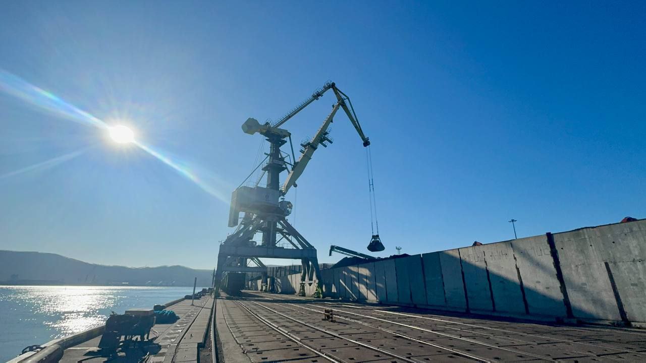 За ноябрь 2025 года стоимость экспортных перевозок минудобрений выросла на 30%